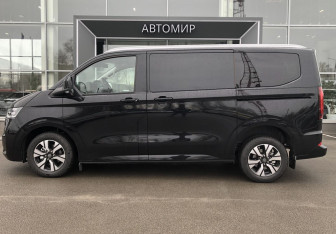 Новый Volkswagen Caravelle 2025 (8 фото)