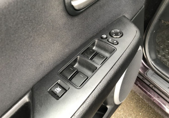 Подержанный автомобиль Mazda 6 Sedan 2007 года (13 фото)