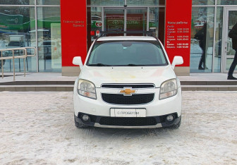 Подержанный автомобиль Chevrolet Orlando 2012 года (2 фото)