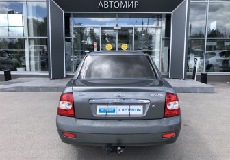 Подержанный автомобиль LADA (ВАЗ) Priora Sedan 2011 года (6 фото)