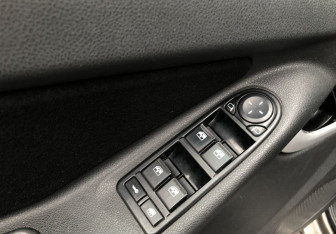 Подержанный автомобиль LADA (ВАЗ) Kalina Wagon 2015 года (13 фото)