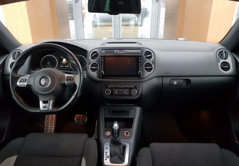 Подержанный автомобиль Volkswagen Tiguan 2014 года (11 фото)