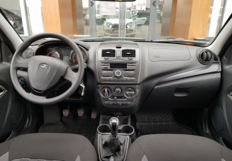 Подержанный автомобиль LADA (ВАЗ) Granta Wagon 2023 года (11 фото)