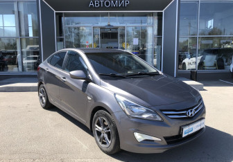 Подержанный автомобиль Hyundai Solaris Sedan 2015 года (3 фото)