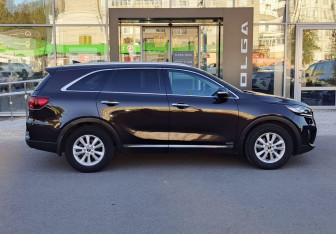 Подержанный автомобиль Kia Sorento 2019 года (4 фото)