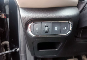 Подержанный автомобиль Haval Jolion 2023 года (18 фото)