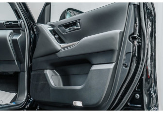 Новый Toyota Land Cruiser Suv 2024 (16 фото)