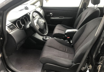 Подержанный автомобиль Nissan Tiida Sedan 2011 года (9 фото)