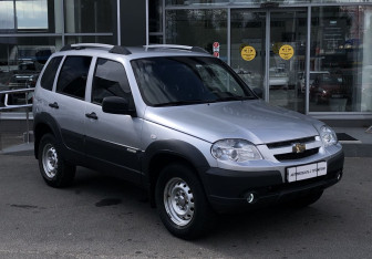 Подержанный автомобиль Chevrolet Niva 2013 года (3 фото)
