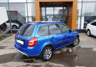 Подержанный автомобиль LADA (ВАЗ) Granta Wagon 2022 года (5 фото)