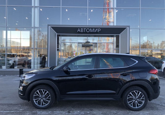 Подержанный автомобиль Hyundai Tucson 2020 года (8 фото)