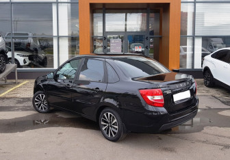 Подержанный автомобиль LADA (ВАЗ) Granta Sedan 2022 года (7 фото)