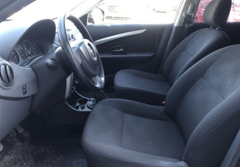 Подержанный автомобиль Nissan Almera Sedan 2016 года (9 фото)