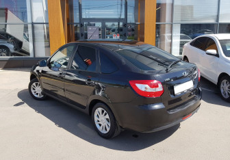 Подержанный автомобиль LADA (ВАЗ) Granta Liftback 2018 года (7 фото)