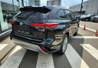 Новый Toyota Highlander 2025 (3 фото)