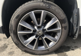 Подержанный автомобиль Skoda Yeti 2016 года (17 фото)