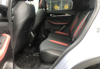Подержанный автомобиль Geely Coolray 2023 года (11 фото)