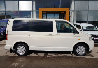 Подержанный автомобиль Volkswagen Transporter Minivan 2004 года (4 фото)