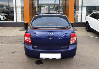 Подержанный автомобиль LADA (ВАЗ) Granta Sedan 2013 года (6 фото)