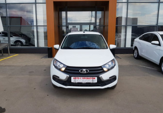 Подержанный автомобиль LADA (ВАЗ) Granta Sedan 2022 года (2 фото)