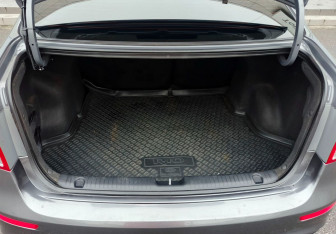 Подержанный автомобиль Kia Rio Sedan 2017 года (12 фото)