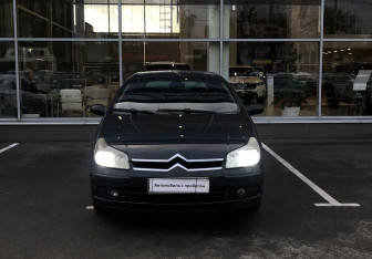 Подержанный автомобиль Citroen C5 Liftback 2006 года (2 фото)