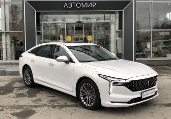 Подержанный автомобиль FAW Bestune B70 2023 года (3 фото)