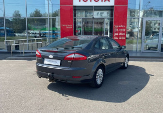 Подержанный автомобиль Ford Mondeo Sedan 2008 года (5 фото)