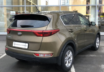 Подержанный автомобиль Kia Sportage 2016 года (5 фото)