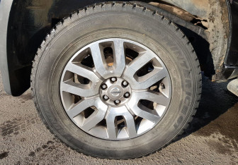 Подержанный автомобиль Nissan Pathfinder 2013 года (19 фото)