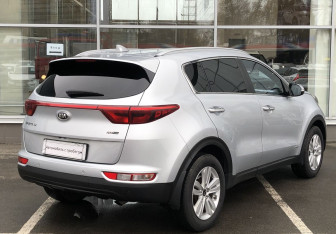 Подержанный автомобиль Kia Sportage 2017 года (5 фото)