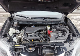 Подержанный автомобиль Nissan X-Trail 2017 года (11 фото)