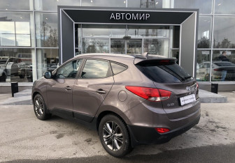 Подержанный автомобиль Hyundai ix35 2014 года (7 фото)