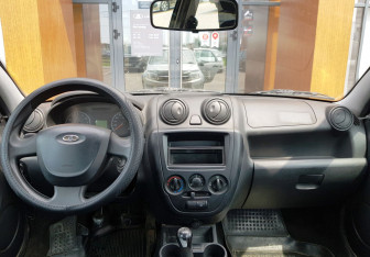 Подержанный автомобиль LADA (ВАЗ) Granta Sedan 2015 года (11 фото)