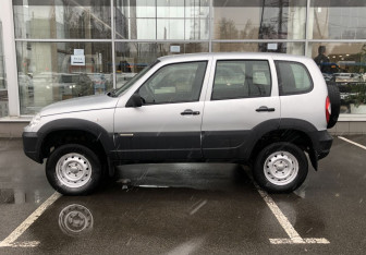 Подержанный автомобиль Chevrolet Niva 2016 года (4 фото)