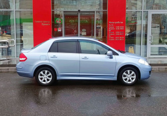 Подержанный автомобиль Nissan Tiida Sedan 2012 года (4 фото)