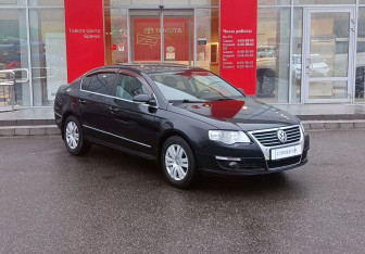 Подержанный автомобиль Volkswagen Passat Sedan 2006 года (3 фото)