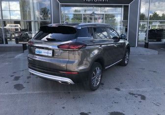 Подержанный автомобиль Geely Atlas Pro 2023 года (5 фото)