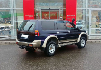 Подержанный автомобиль Mitsubishi Pajero Sport 2002 года (5 фото)