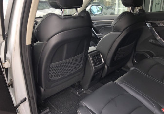 Подержанный автомобиль Geely Atlas Pro 2022 года (11 фото)