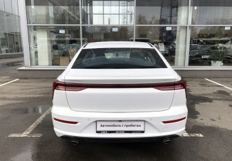 Подержанный автомобиль FAW Bestune B70 2023 года (6 фото)