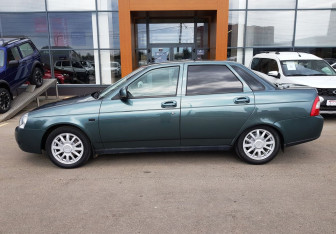 Подержанный автомобиль LADA (ВАЗ) Priora Sedan 2008 года (8 фото)
