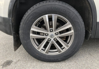Подержанный автомобиль Volkswagen Tiguan 2010 года (16 фото)