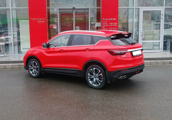 Подержанный автомобиль Geely Coolray 2022 года (7 фото)