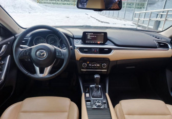 Подержанный автомобиль Mazda 6 Sedan 2016 года (15 фото)