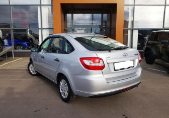Подержанный автомобиль LADA (ВАЗ) Granta Liftback 2016 года (7 фото)