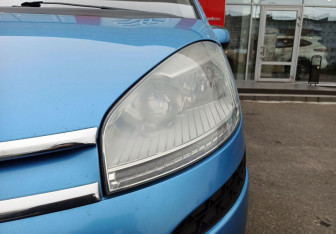 Подержанный автомобиль Citroen C4 Picasso 2011 года (9 фото)