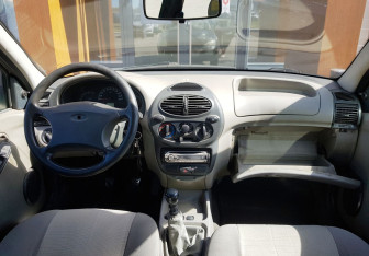 Подержанный автомобиль LADA (ВАЗ) Kalina Wagon 2011 года (11 фото)