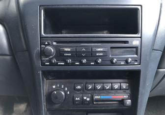 Подержанный автомобиль Nissan Almera Classic 2006 года (14 фото)