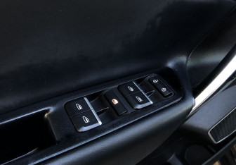 Подержанный автомобиль Geely Atlas 2019 года (13 фото)